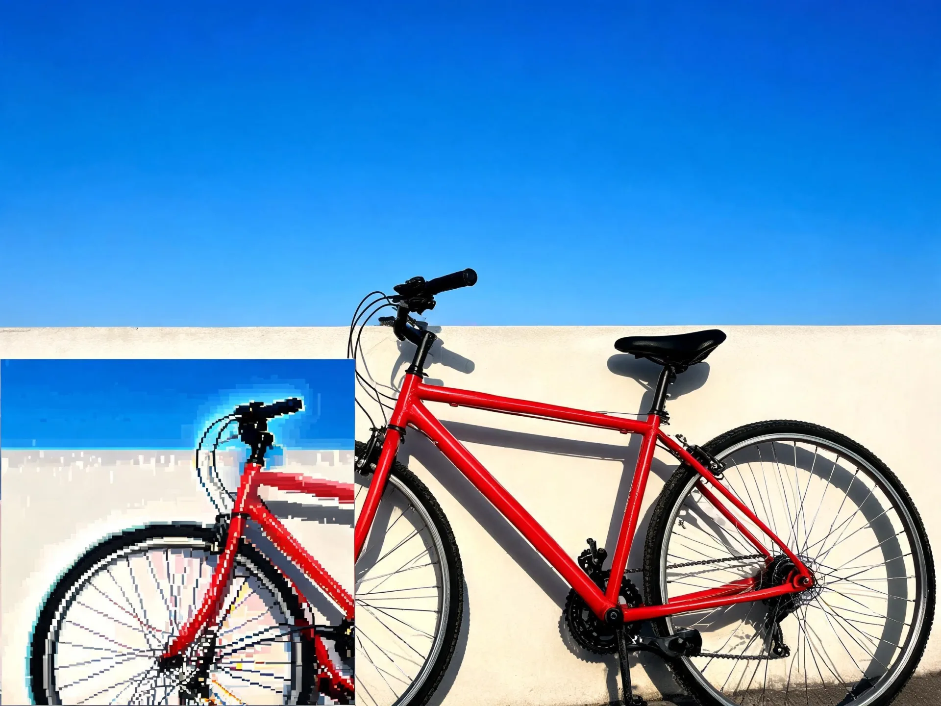 Una fotografía nítida de una bicicleta roja con un recuadro que muestra la misma zona arruinada por bloques de compresión, halos y bandas de color